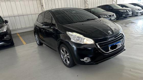 PEUGEOT 208 1.6 GRIFFE 16V FLEX 4P MANUAL PEUGEOT 208 1.6 GRIFFE 16V FLEX 4P MANUAL